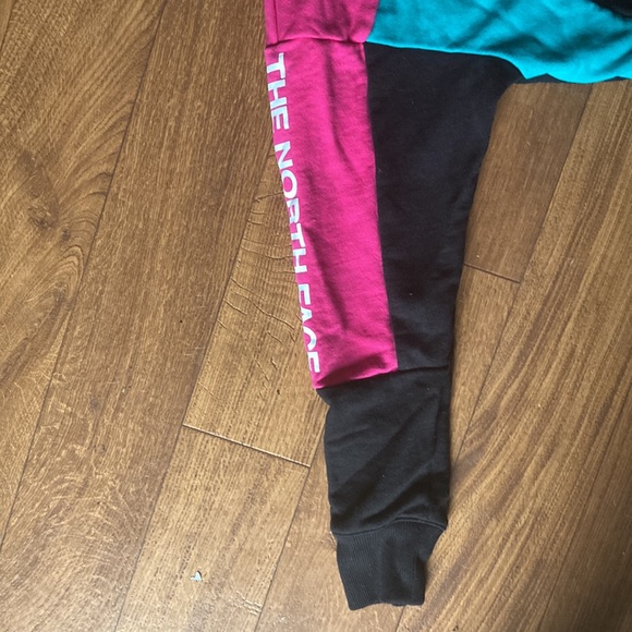 The North Face Hoodie - Picture 4 of 12